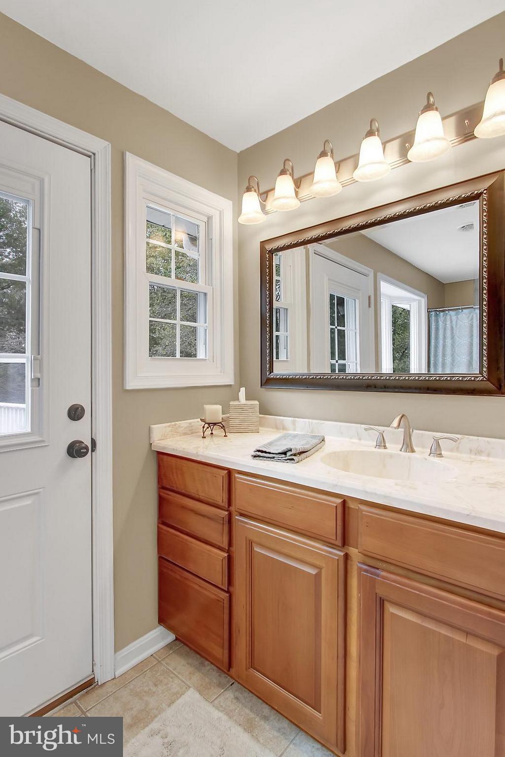 3426 Nottingham Road Westminster, MD 21157 - Photo 19 of 44 Master Bath