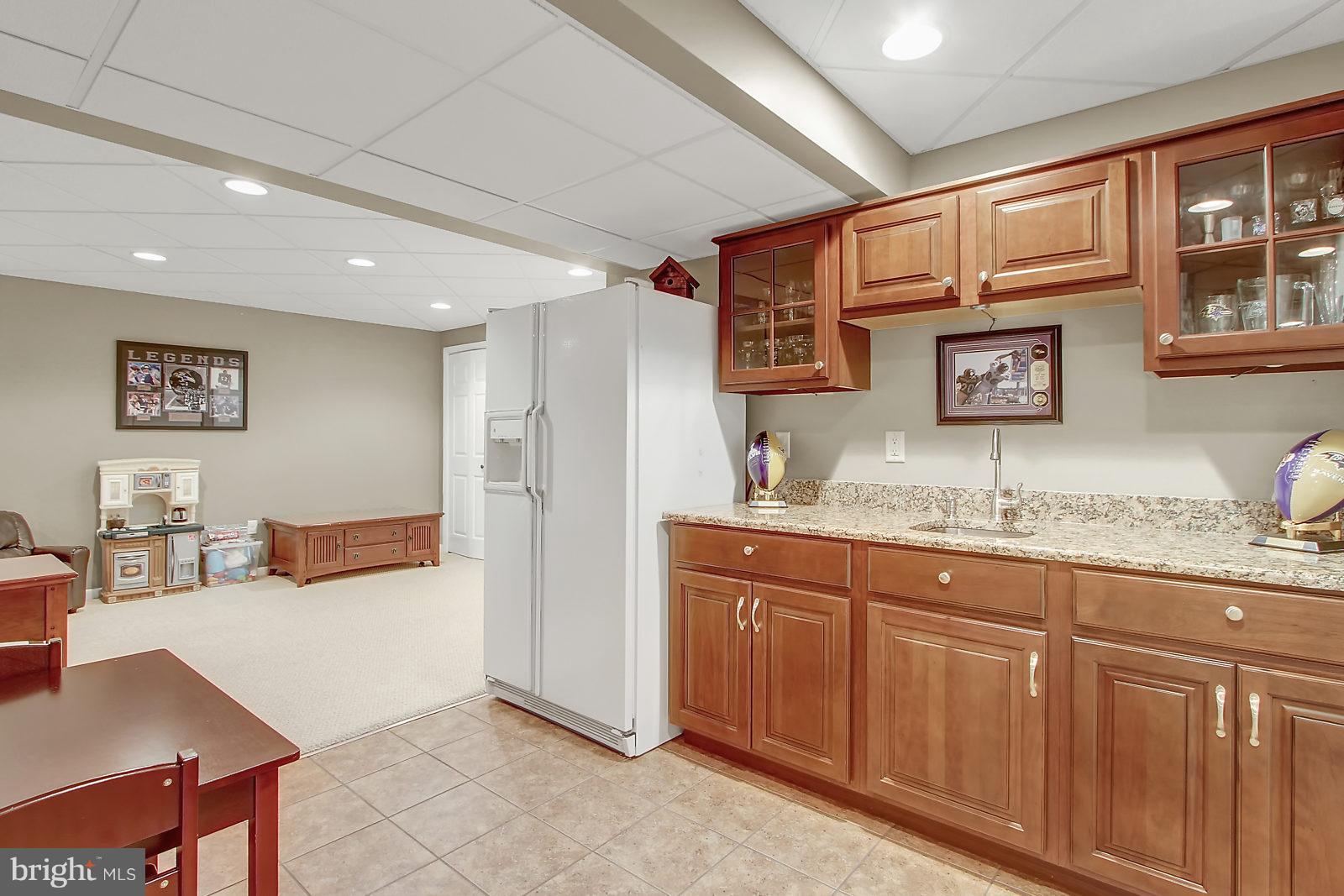 3426 Nottingham Road Westminster, MD 21157 - Photo 28 of 44 Wet Bar