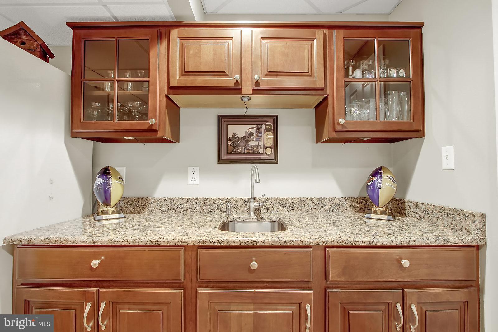 3426 Nottingham Road Westminster, MD 21157 - Photo 29 of 44 Wet Bar