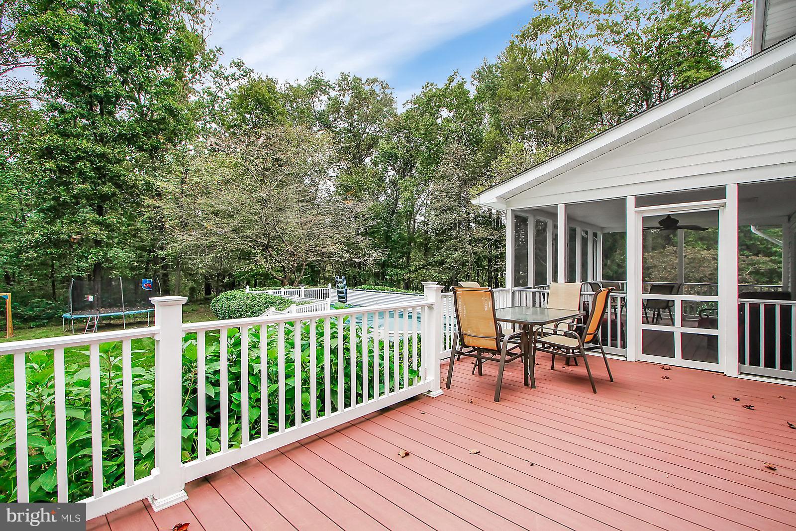 3426 Nottingham Road Westminster, MD 21157 - Photo 31 of 44 Deck