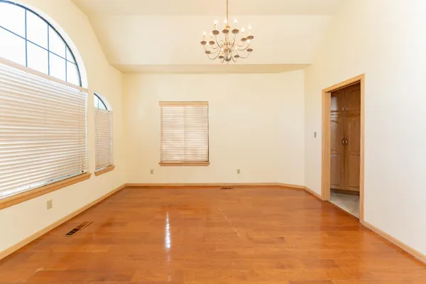 $625,000 | 3714 West Woodside Avenue, Visalia, CA 93291