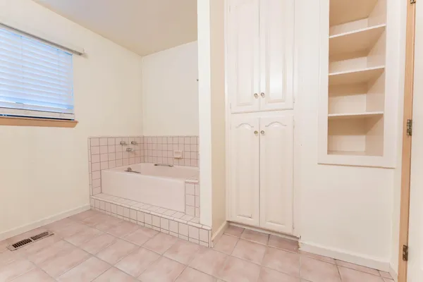 $625,000 | 3714 West Woodside Avenue, Visalia, CA 93291