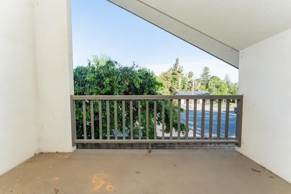 $625,000 | 3714 West Woodside Avenue, Visalia, CA 93291