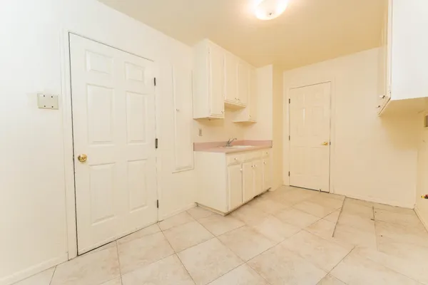 $625,000 | 3714 West Woodside Avenue, Visalia, CA 93291