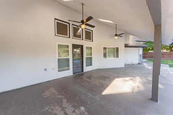 $625,000 | 3714 West Woodside Avenue, Visalia, CA 93291