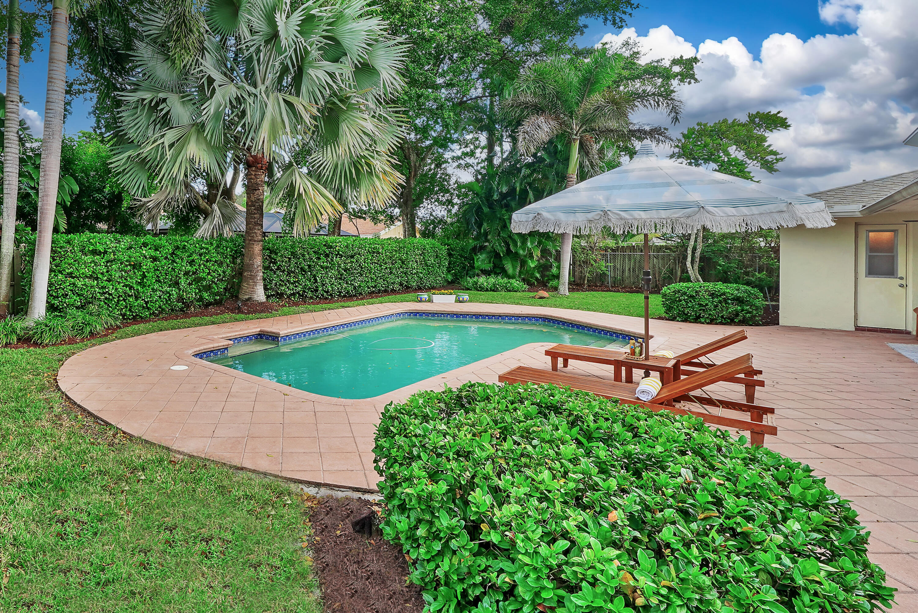 3048 Northwest 28th Avenue Boca Raton, FL 33434 - Photo 48 of 59 18 Pool (3)