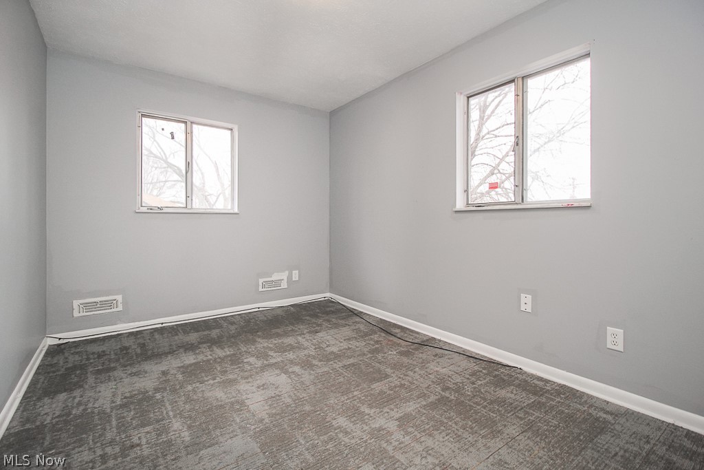 7903 Ackley Road Parma, OH 44129 - Photo 15 of 27