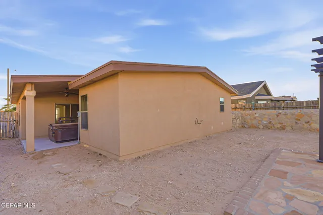 $229,900 | 14677 Boer Trail, El Paso, TX 79938