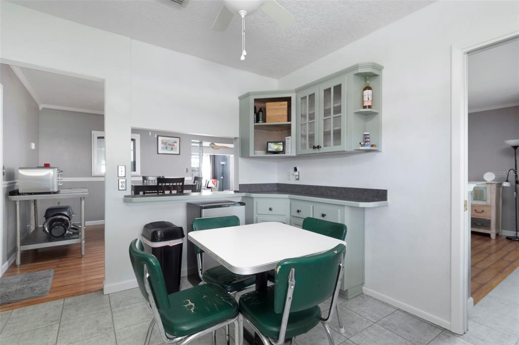 397 36th Street Southeast Largo, FL 33771 - Photo 9 of 50 Gallery Image 9