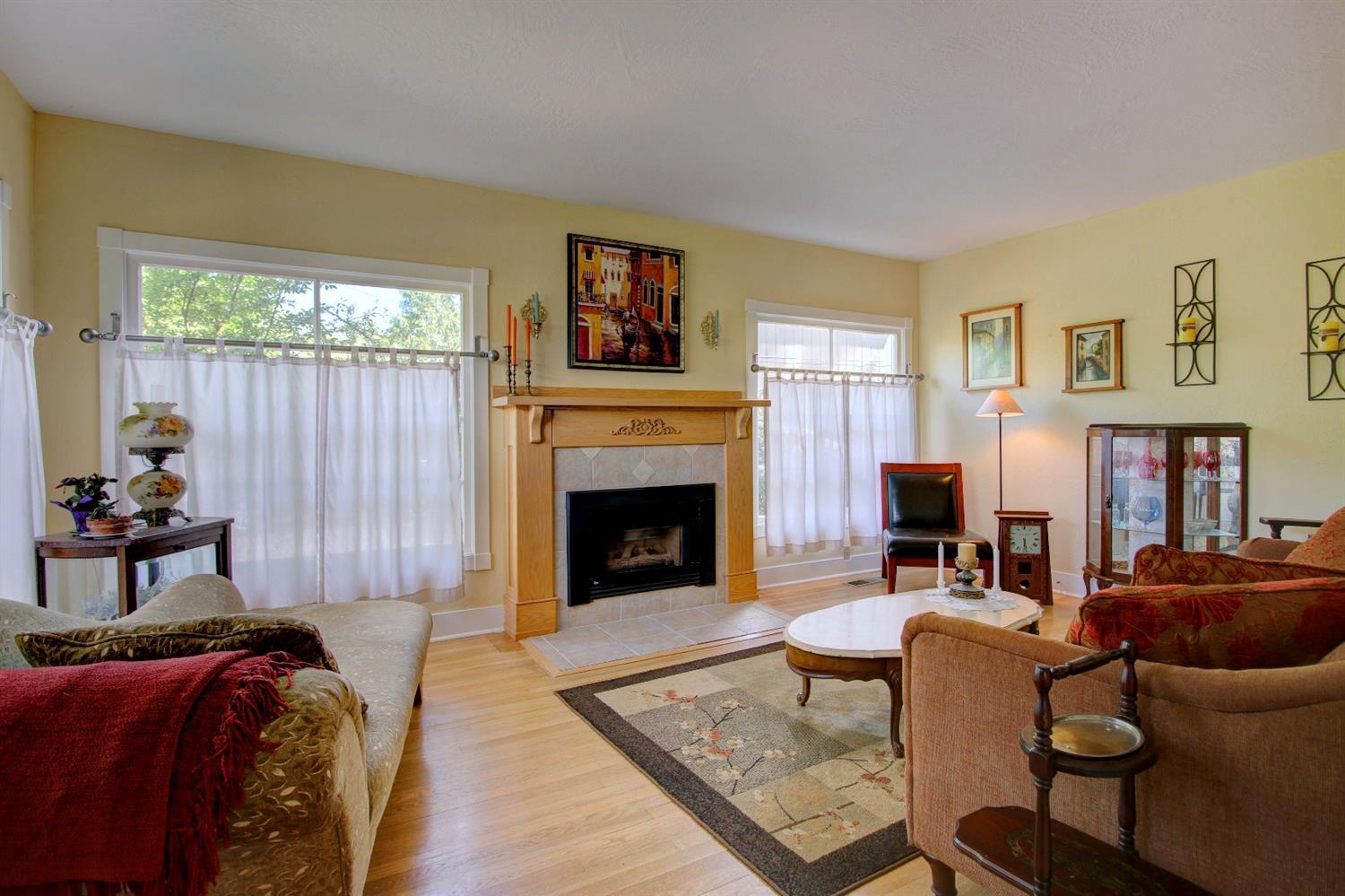 1701 Leonard Road Grants Pass, OR 97527 - Photo 5 of 35 Additional Photo