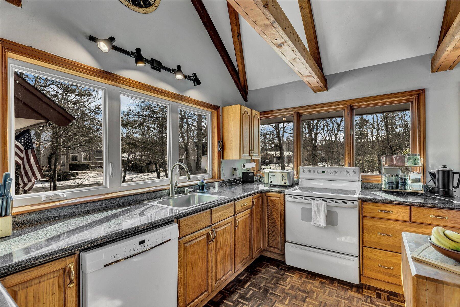 9 Lan Road Sandwich, MA 02563 - Photo 8 of 36 22-Y1A2673