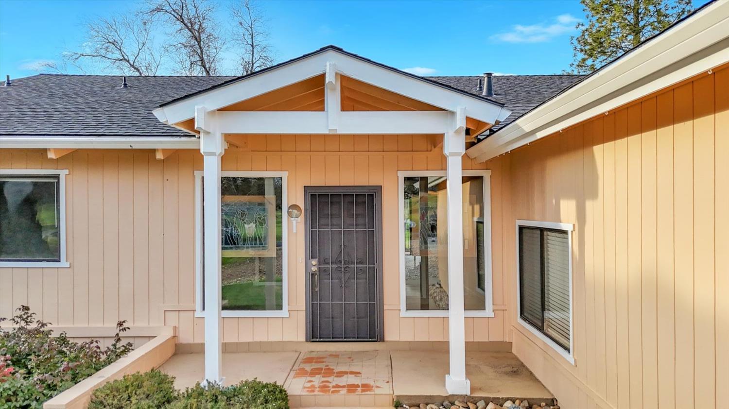 18854 Chickadee Court Penn Valley, CA 95946 - Photo 4 of 97
