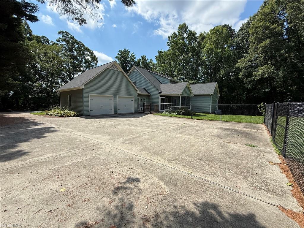 1915 South Union Grove Road Lexington, NC 27295 - Photo 36 of 38