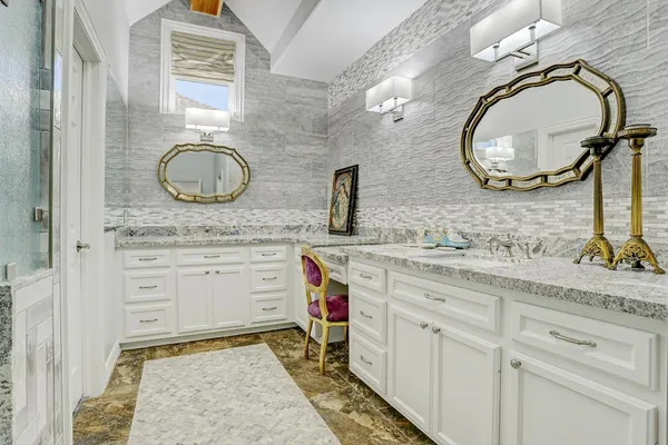 $7,300 | 2629 University Boulevard, West University Place, TX 77005