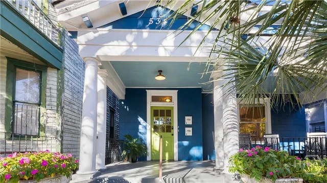 $735,000 | 534 East Waldburg Street, Savannah, GA 31401