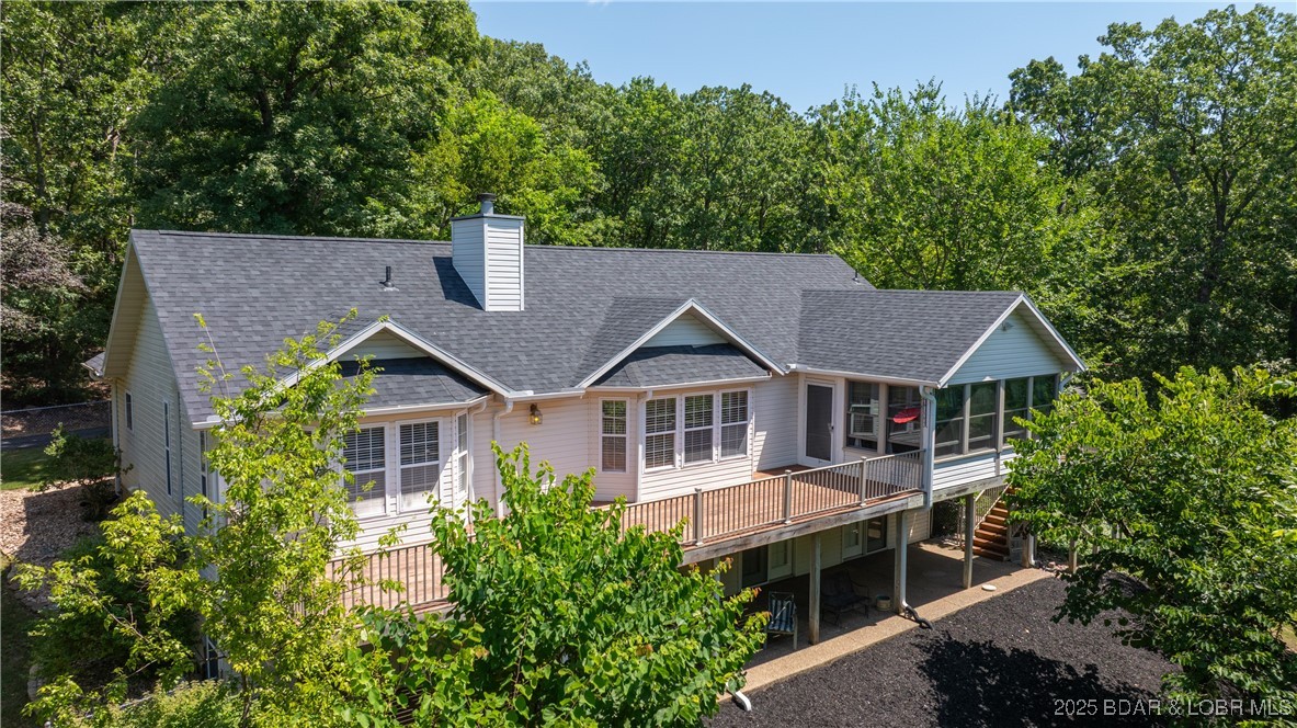 Gorgeous 2 story home with massive deck, enclosed