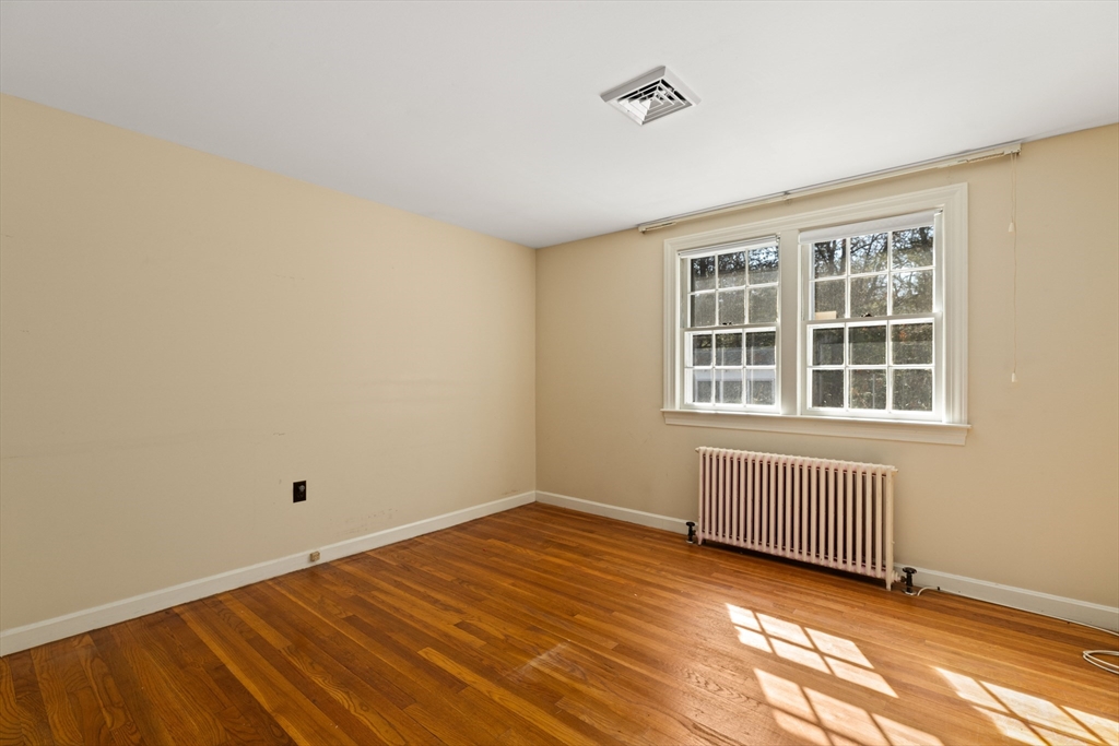 290 Main Street Mashpee, MA 02649 - Photo 18 of 28