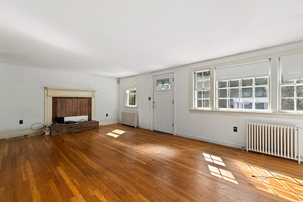 290 Main Street Mashpee, MA 02649 - Photo 4 of 28