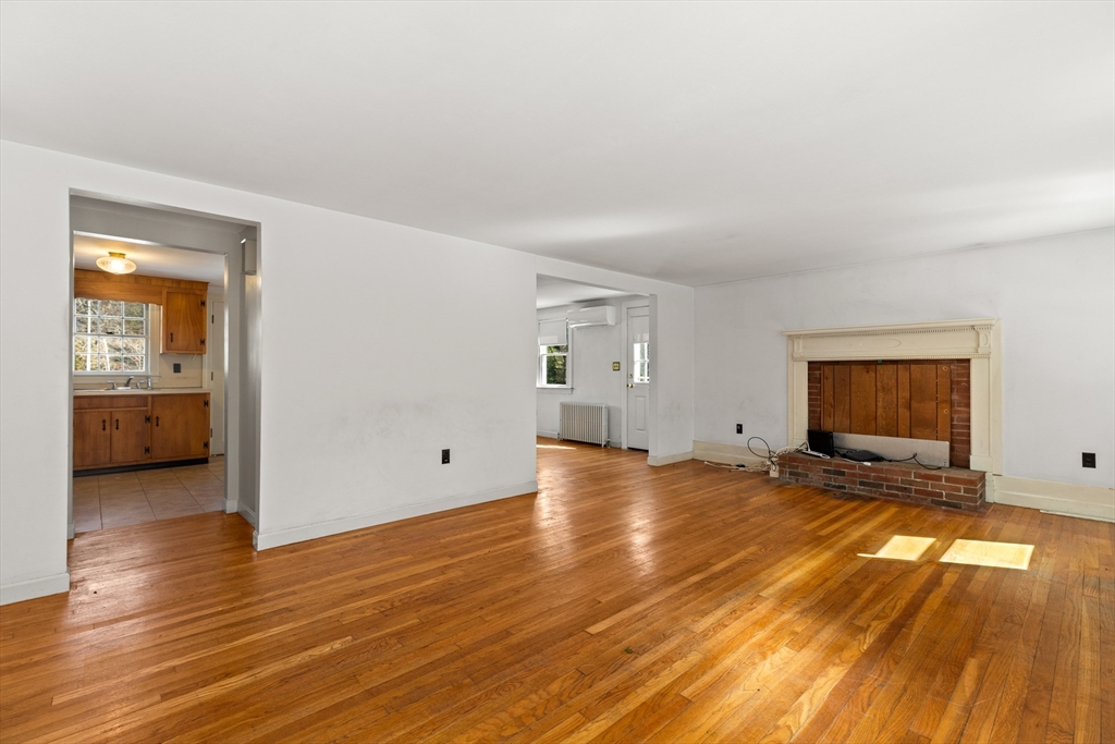 290 Main Street Mashpee, MA 02649 - Photo 5 of 28