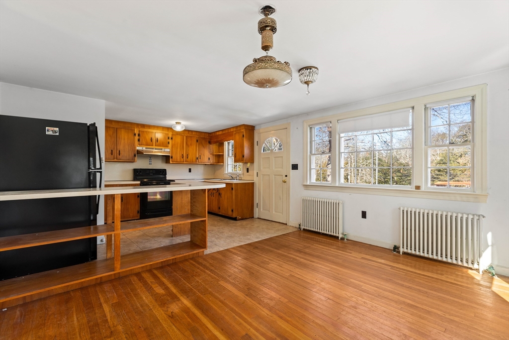 290 Main Street Mashpee, MA 02649 - Photo 9 of 28