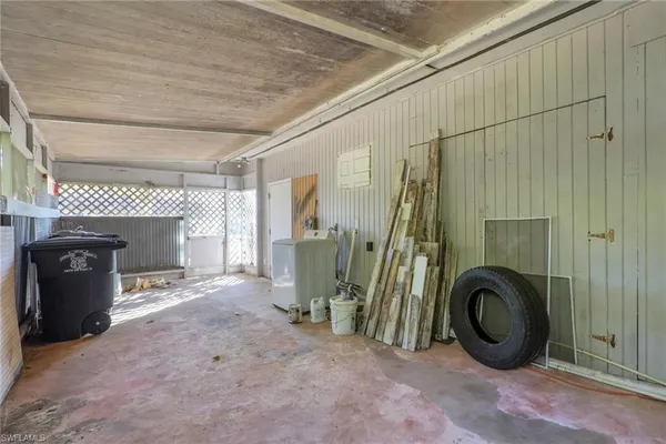 a view of a storage & utility room
