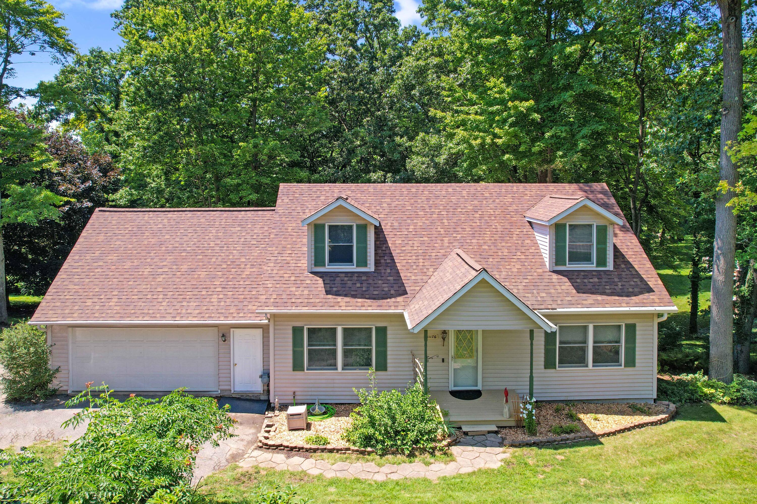 11176 Mcgregor Road Pinckney, MI 48169 - Photo 32 of 49 Front of House