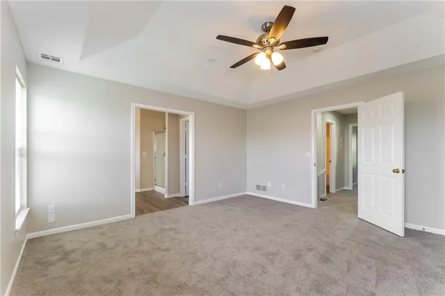 $2,180 | 18417 Spruce Street, Gardner, KS 66030