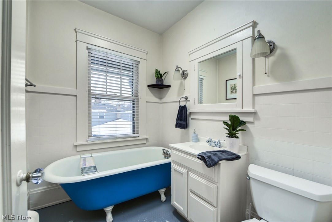 2940 Lee Road Cleveland, OH 44120 - Photo 25 of 35