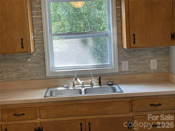 $435,000 | 822 Azalea Avenue, Black Mountain, NC 28711