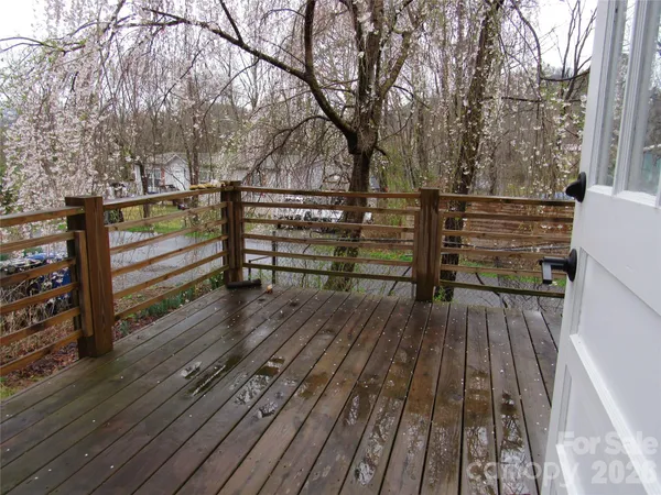 $435,000 | 822 Azalea Avenue, Black Mountain, NC 28711