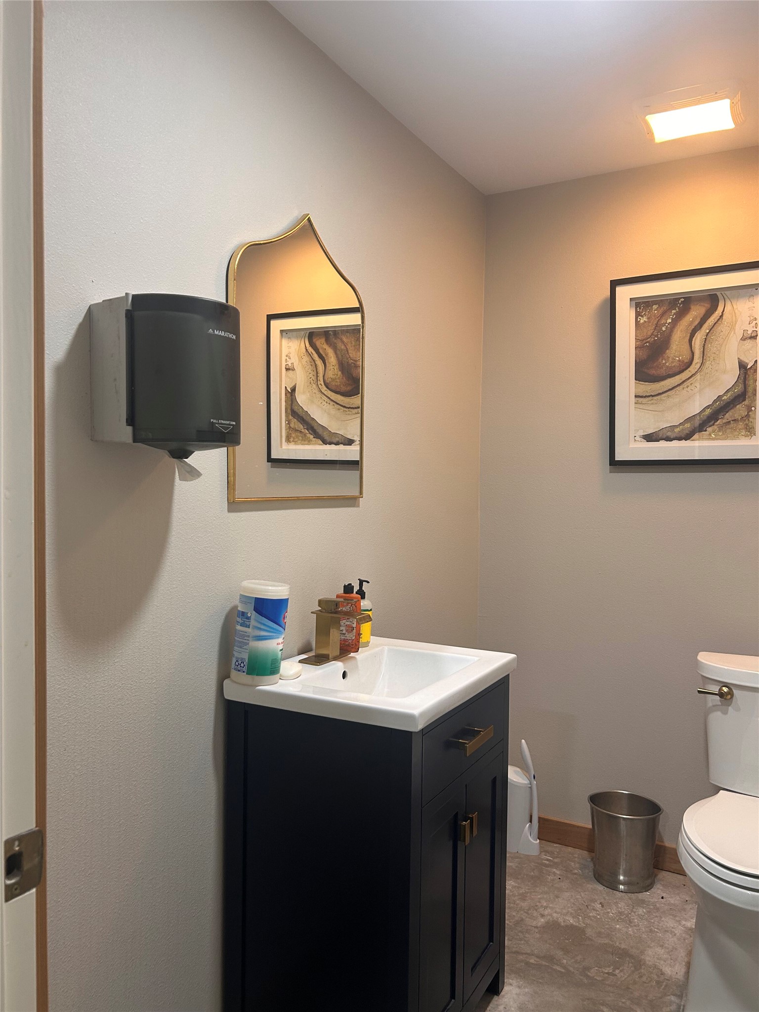 3001 County Road 255 Georgetown, TX 78633 - Photo 29 of 35 The workshop also has a bathroom for convenience.