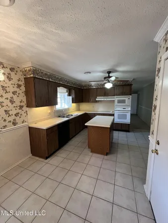 $1,700 | 808 Live Oak Drive, Clinton, MS 39056