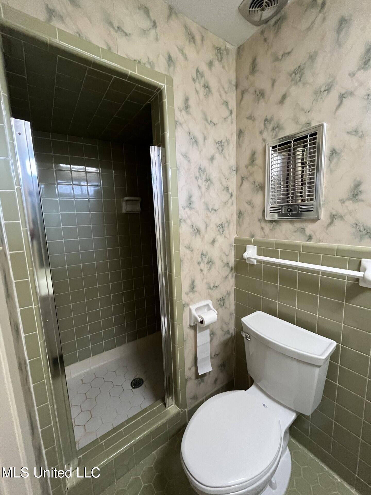 808 Live Oak Drive Clinton, MS 39056 - Photo 9 of 12 f7770a14-1dfb-4df5-bbf2-8420c1460884