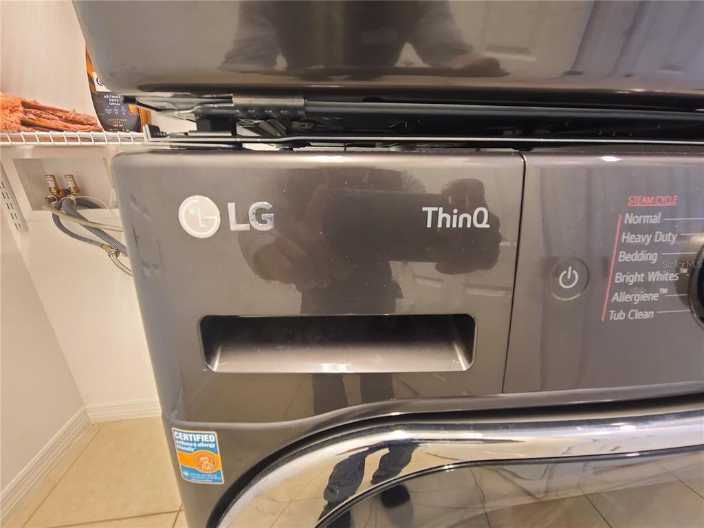 5380 Northwest 43rd Ln Road Ocala, FL 34482 - Photo 33 of 54 a close view of stove