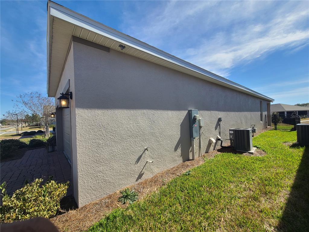5380 Northwest 43rd Ln Road Ocala, FL 34482 - Photo 7 of 54 a view of a back yard of the house