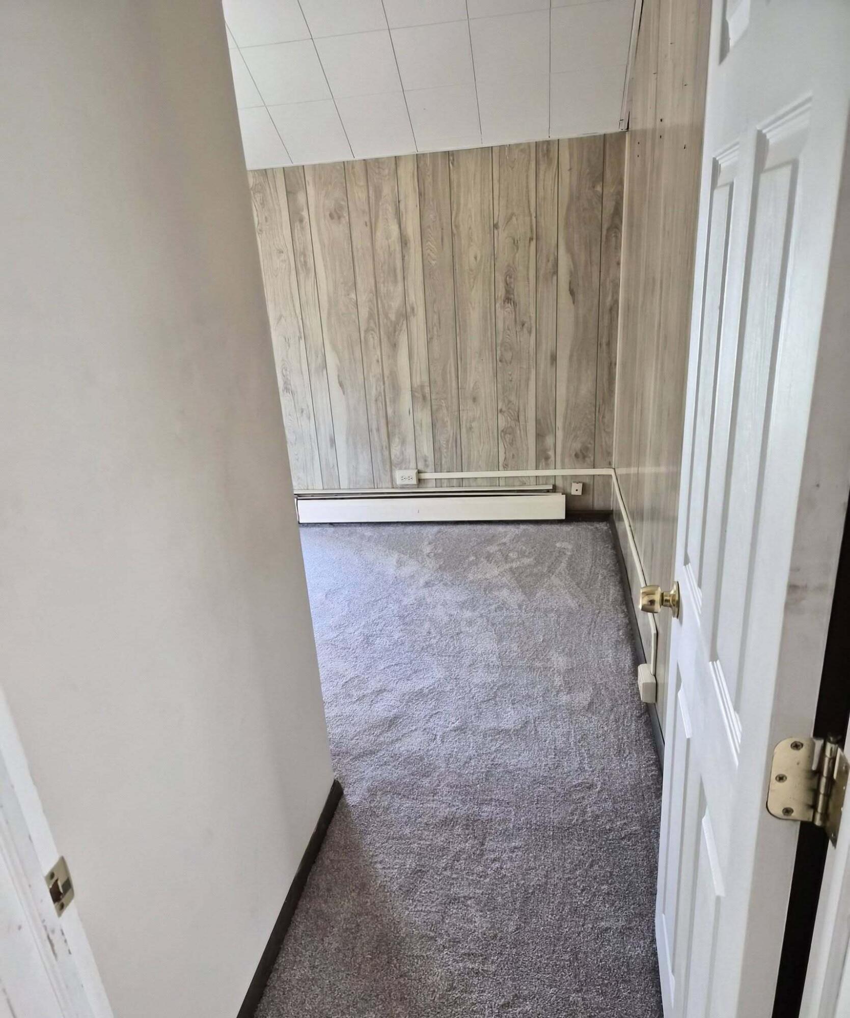 212 Sycamore Street, Unit B Manistee, MI 49660 - Photo 8 of 19 8
