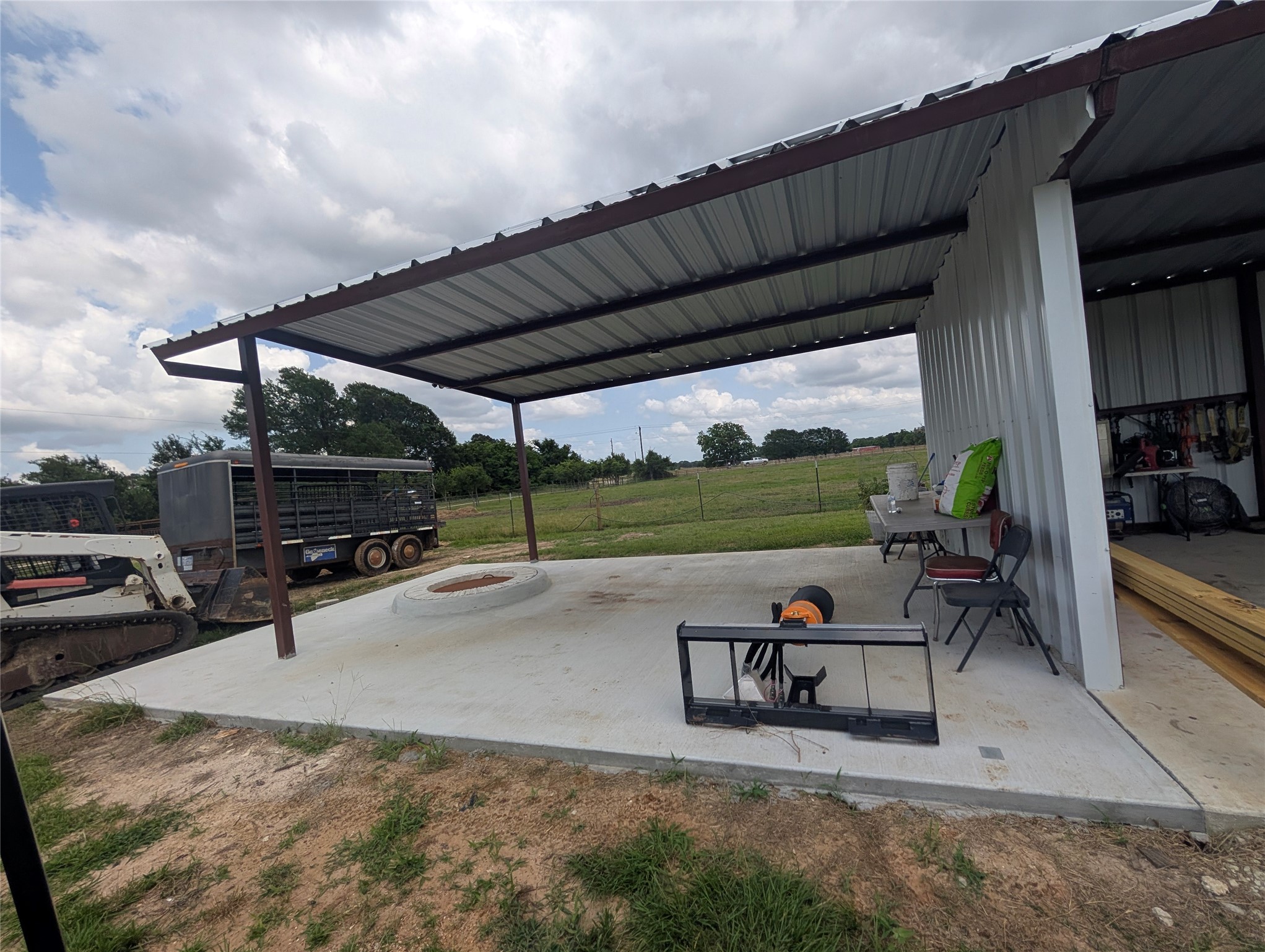 13504 Hudson Farms Road Franklin, TX 77856 - Photo 28 of 49 a view of deck with patio