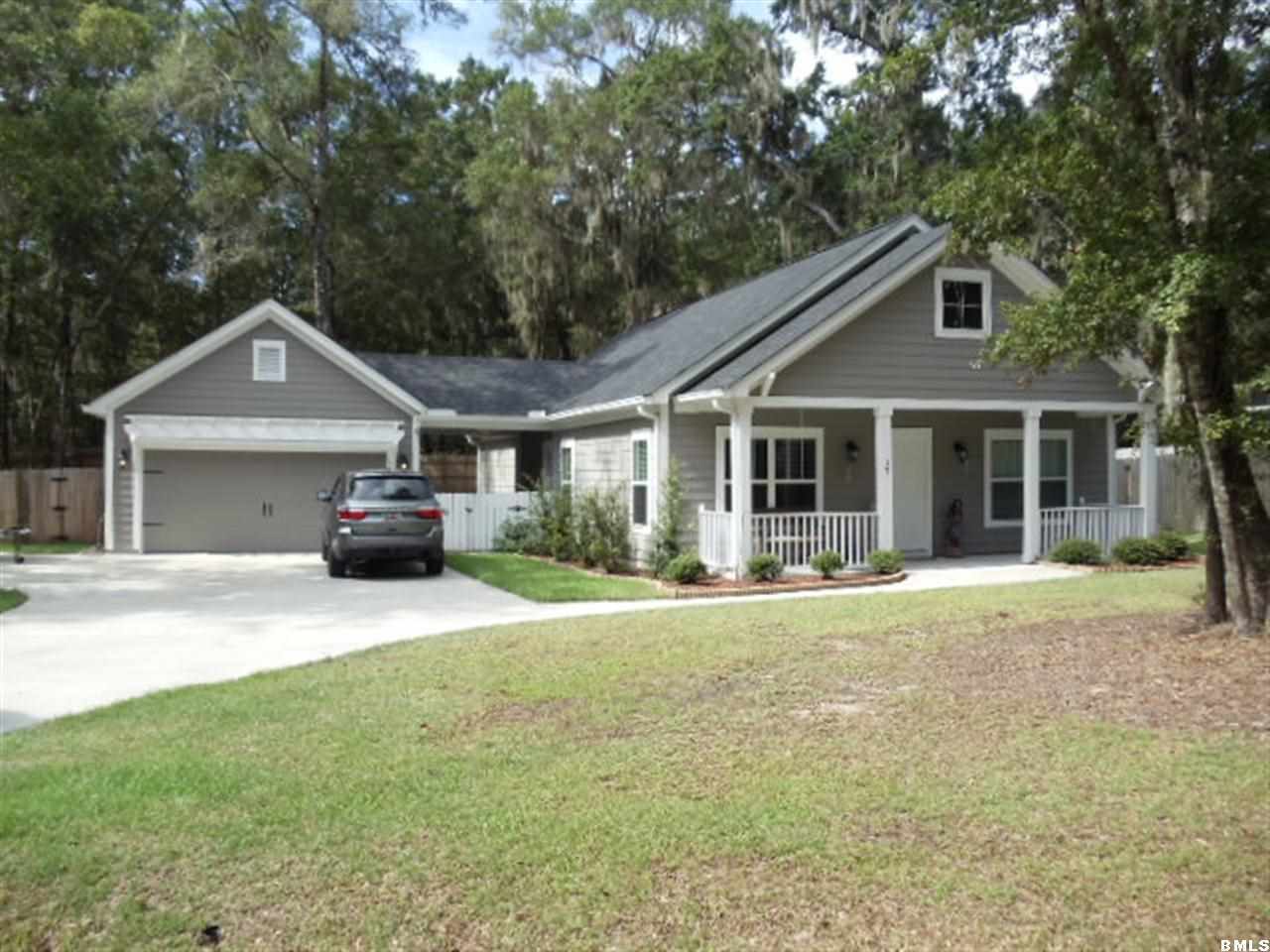17 Osprey Road Beaufort, SC 29907 - Photo 1 of 5 Primary Photo
