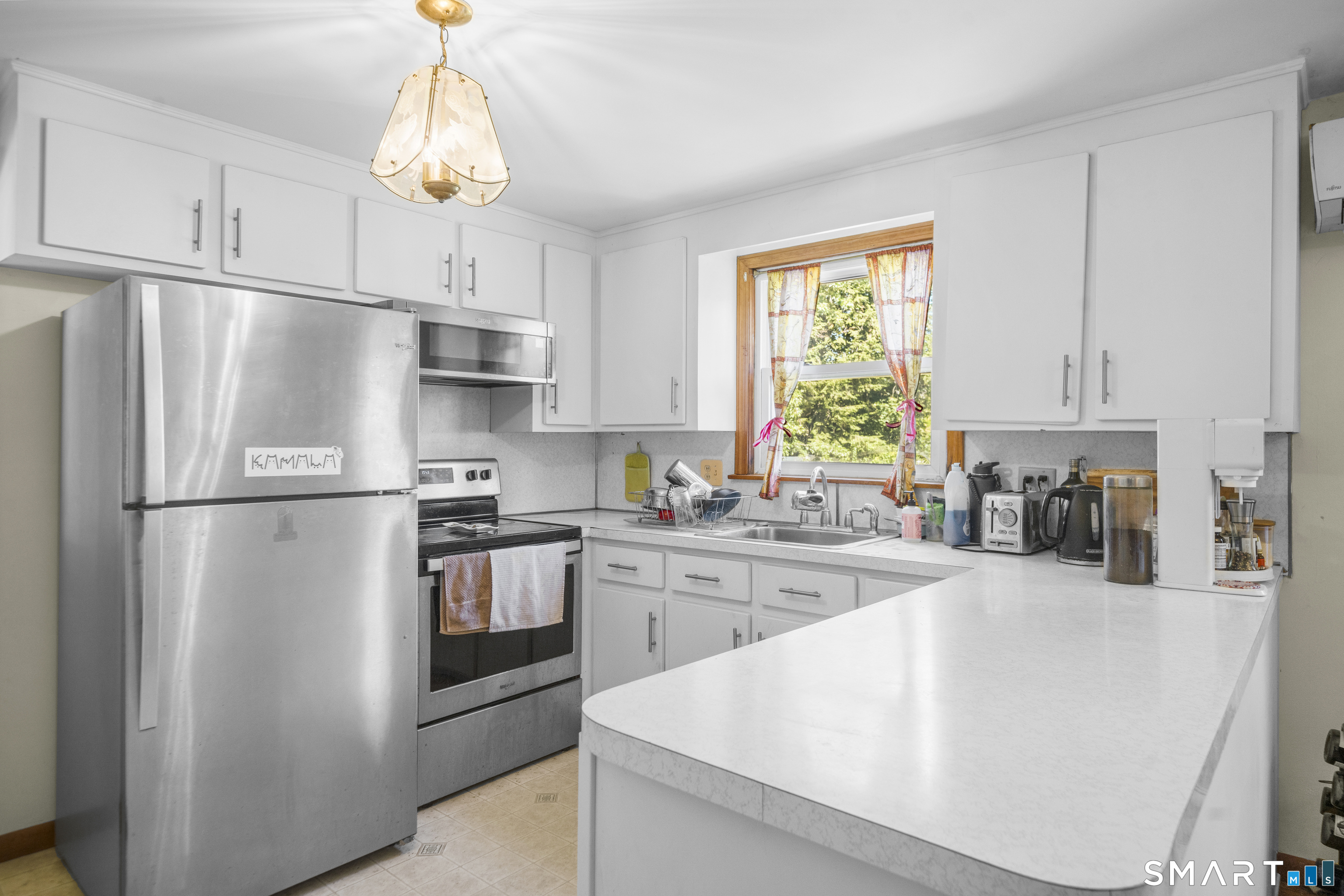 2 Post Road Enfield, CT 06082 - Photo 13 of 27 Gallery Image 13