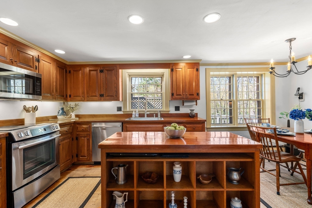 49 Hopestill Brown Road Sudbury, MA 01776 - Photo 11 of 42 Gallery Image 11