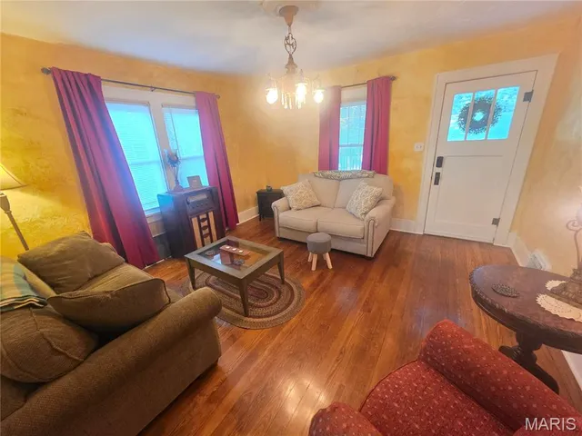 $189,000 | 260 North 4th Street, Ste. Genevieve, MO 63670