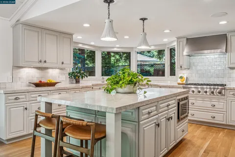 $3,500,000 | 39 Comistas Court, Walnut Creek, CA 94598