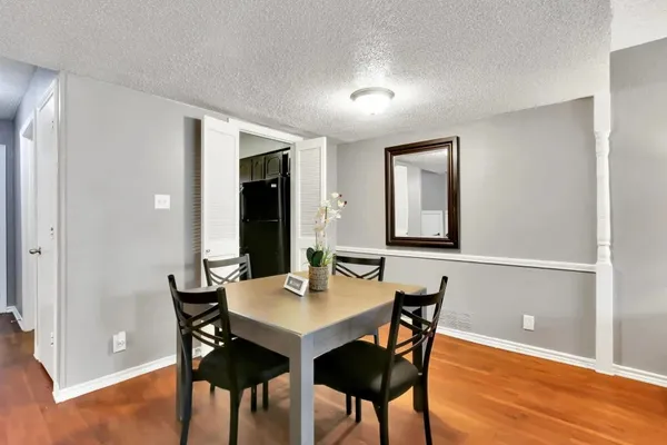 $916 | 4401 Glenview Court, North Richland Hills, TX 76180