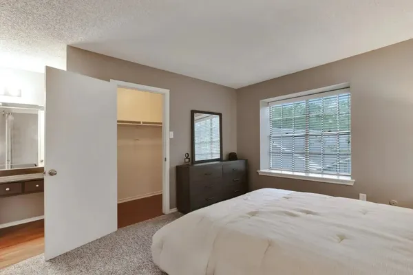 $916 | 4401 Glenview Court, North Richland Hills, TX 76180