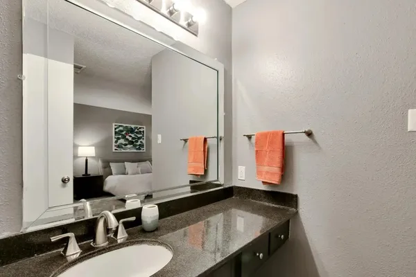 $916 | 4401 Glenview Court, North Richland Hills, TX 76180