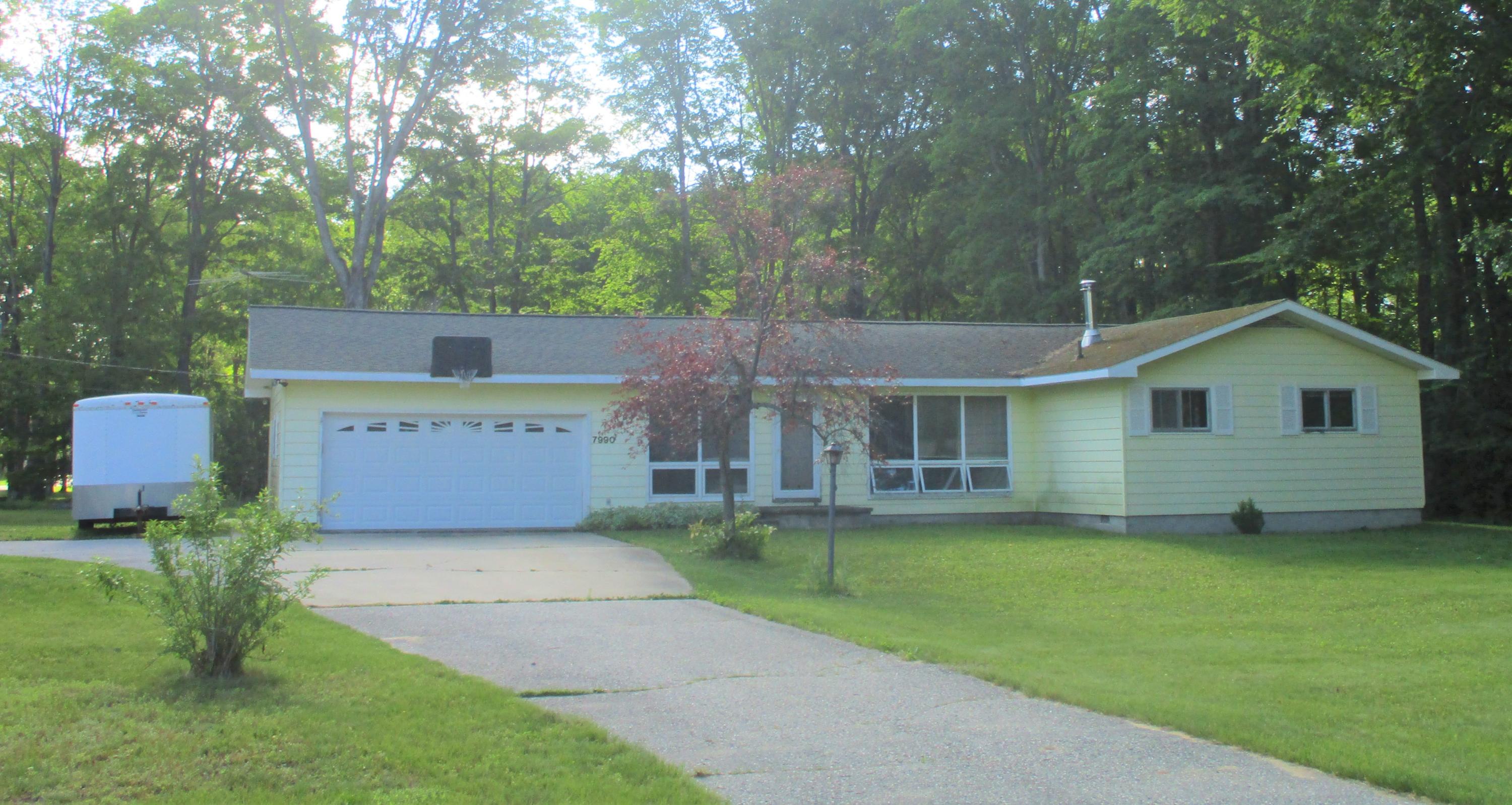 7990 Galbraith Road Cheboygan, MI 49721 - Photo 1 of 10 Gallery Image 1