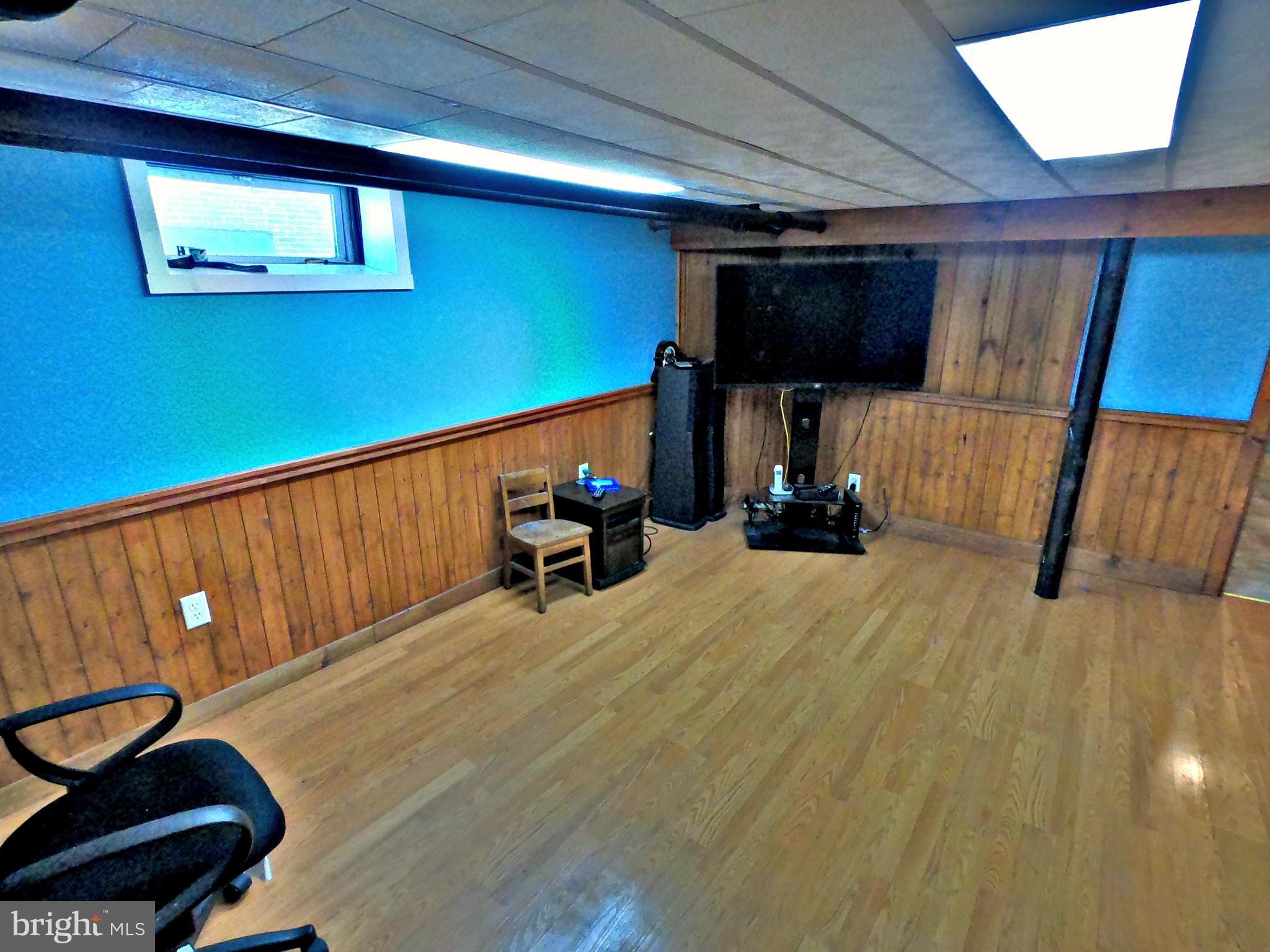 224 Hanley Place Reading, PA 19611 - Photo 16 of 36