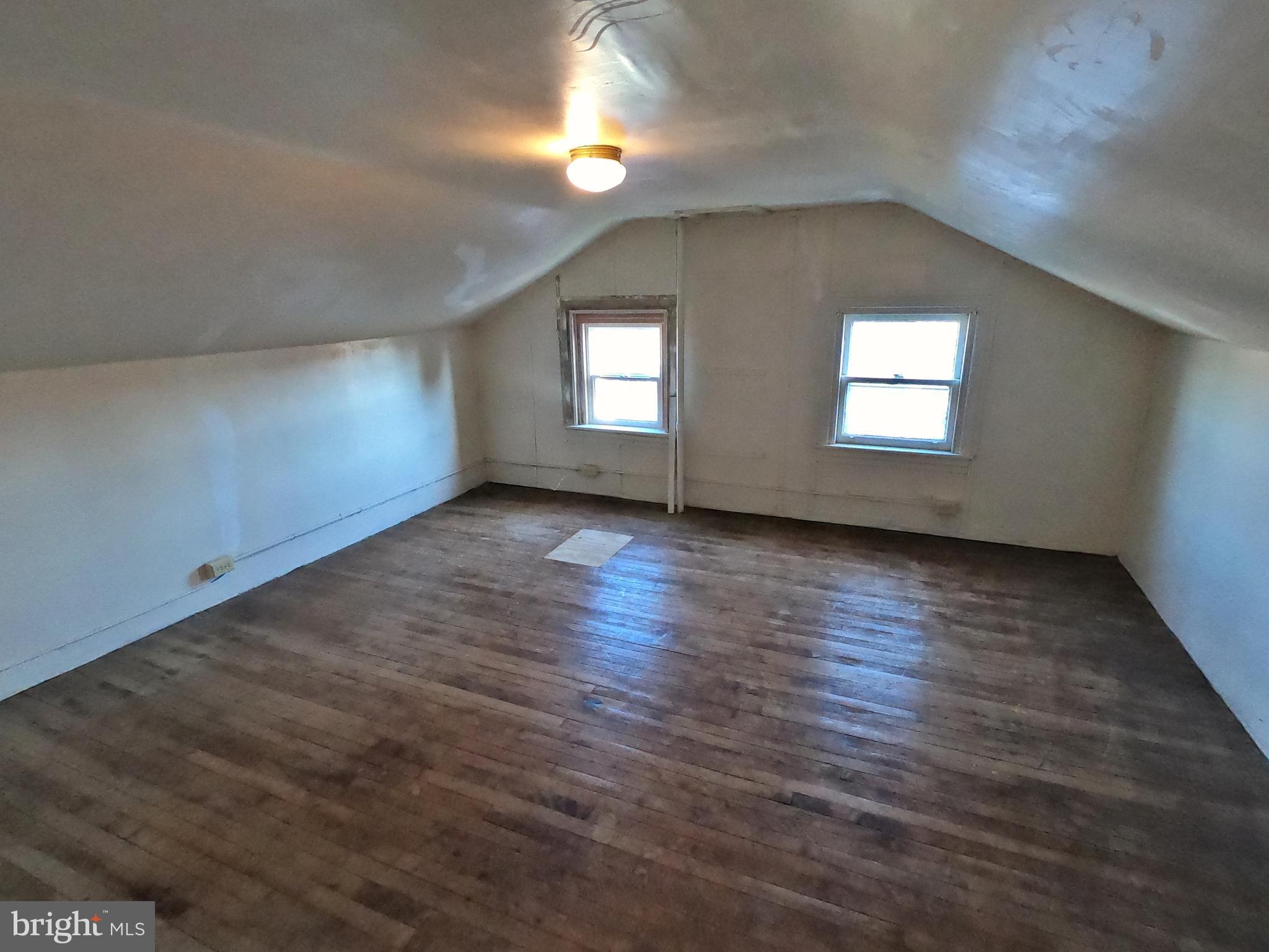 224 Hanley Place Reading, PA 19611 - Photo 19 of 36