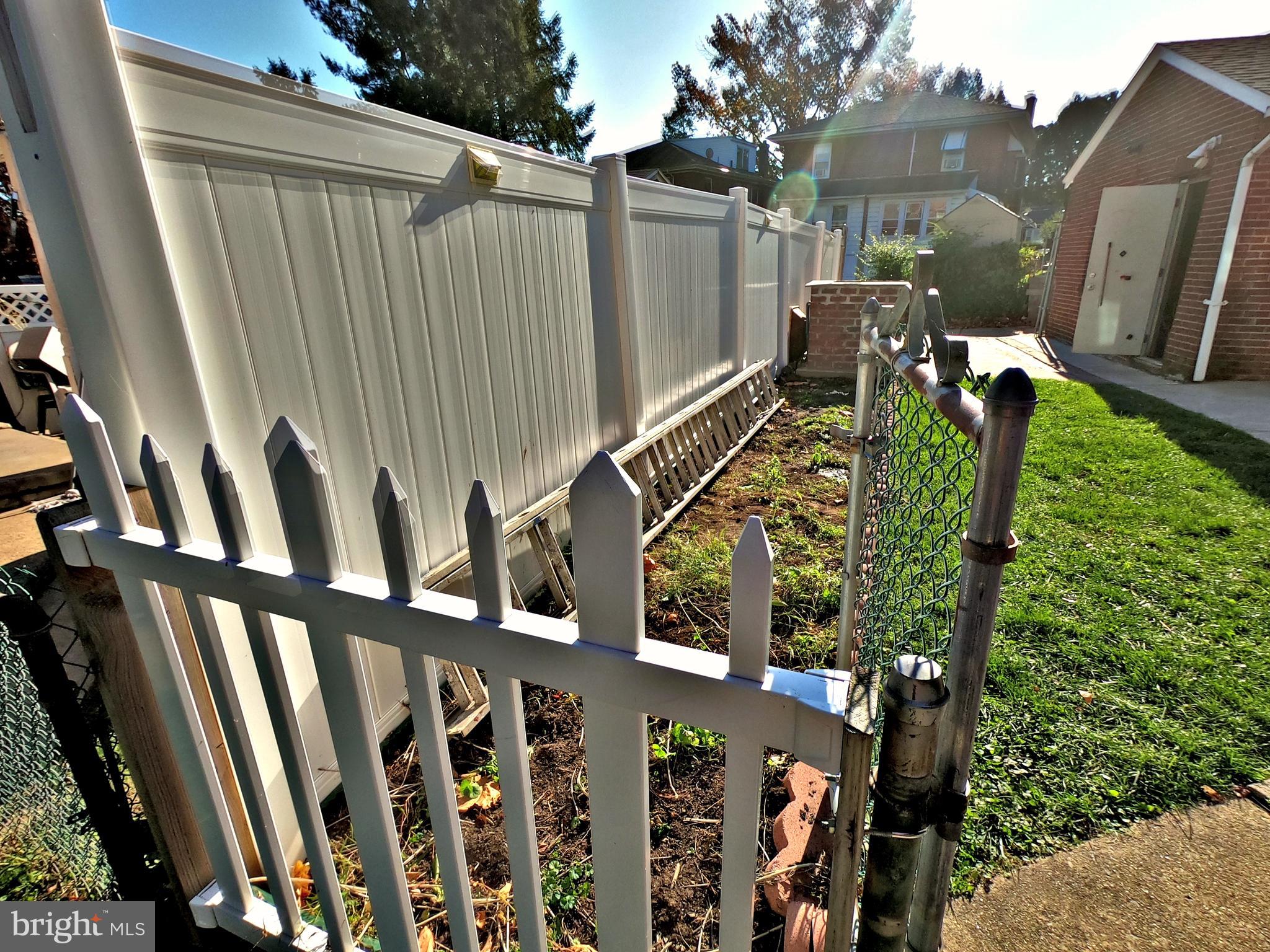 224 Hanley Place Reading, PA 19611 - Photo 28 of 36