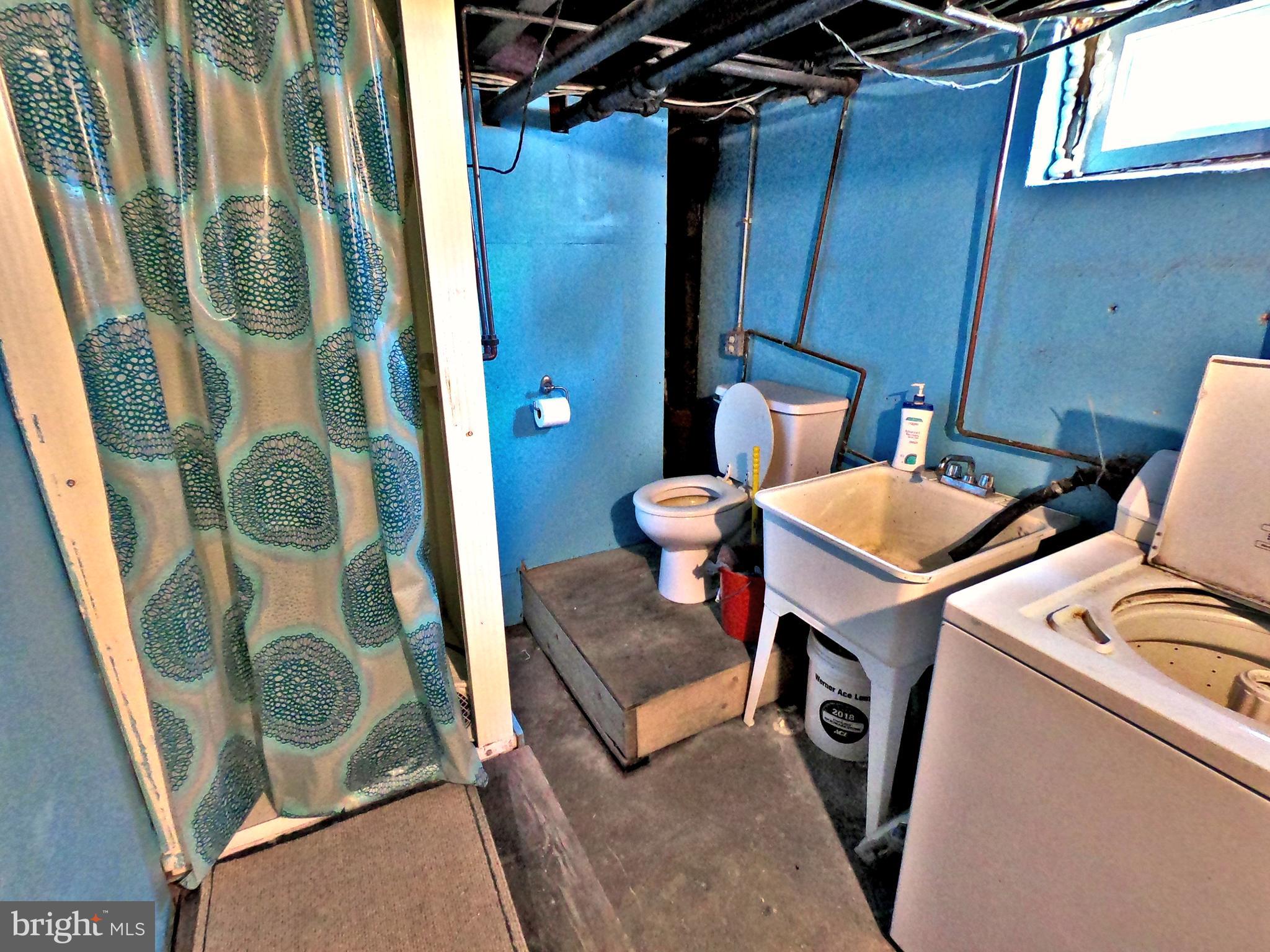 224 Hanley Place Reading, PA 19611 - Photo 34 of 36